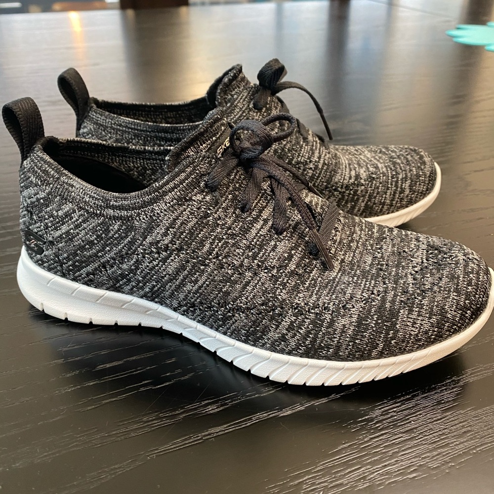 Brand new kids sketchers